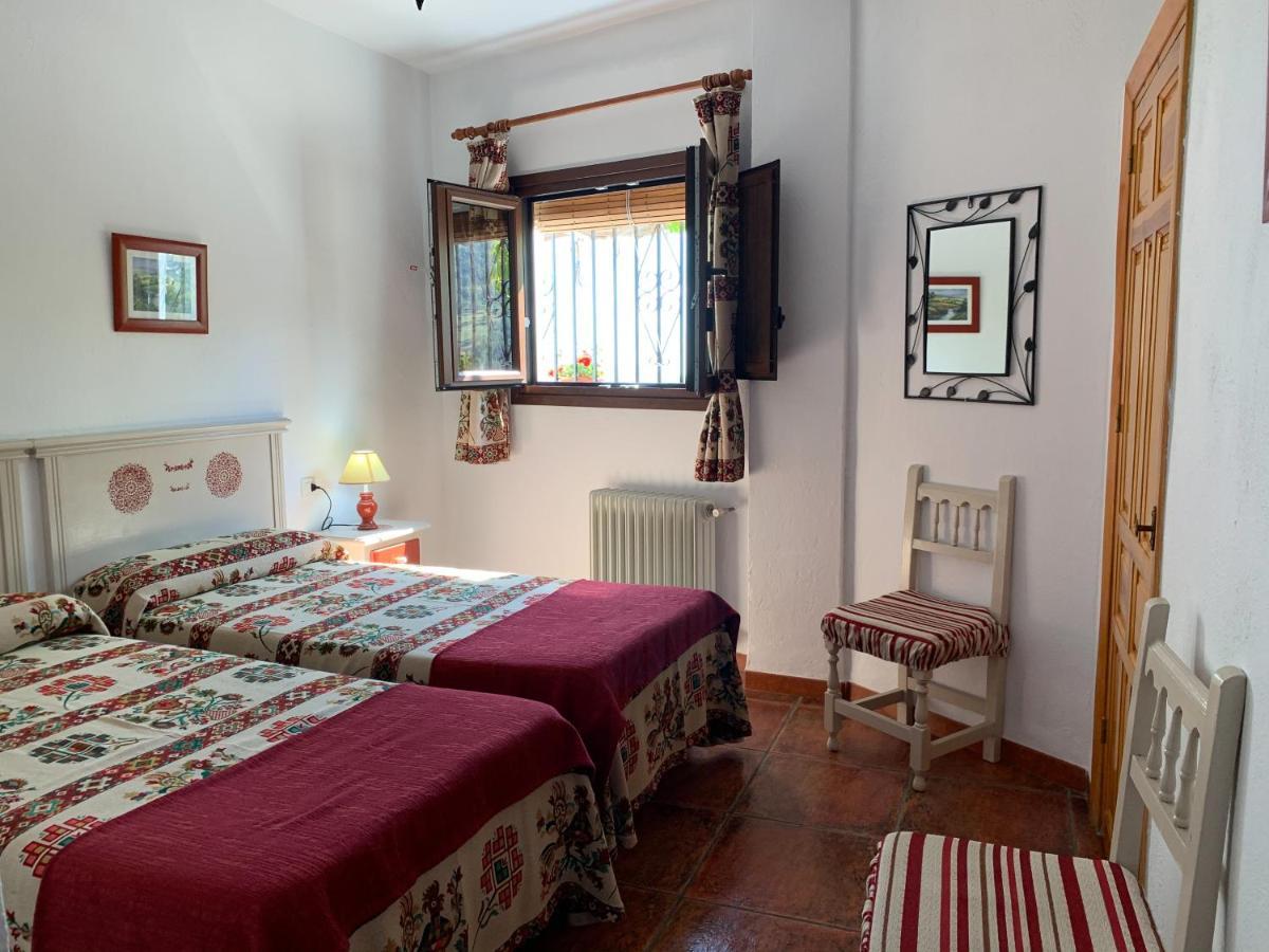 Hostal Atalaya En Capileira Cb ภายนอก รูปภาพ